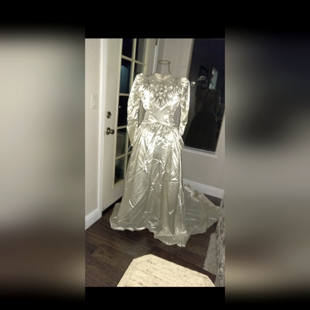 Vintage Wedding Dress